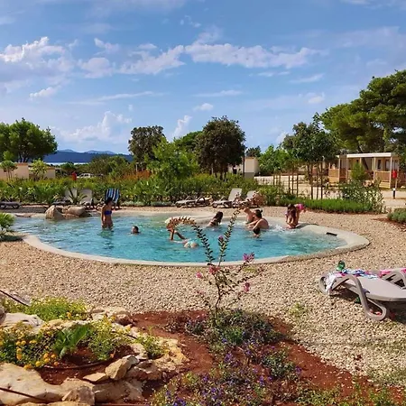 Mobilheim Direkt Am By Interhome